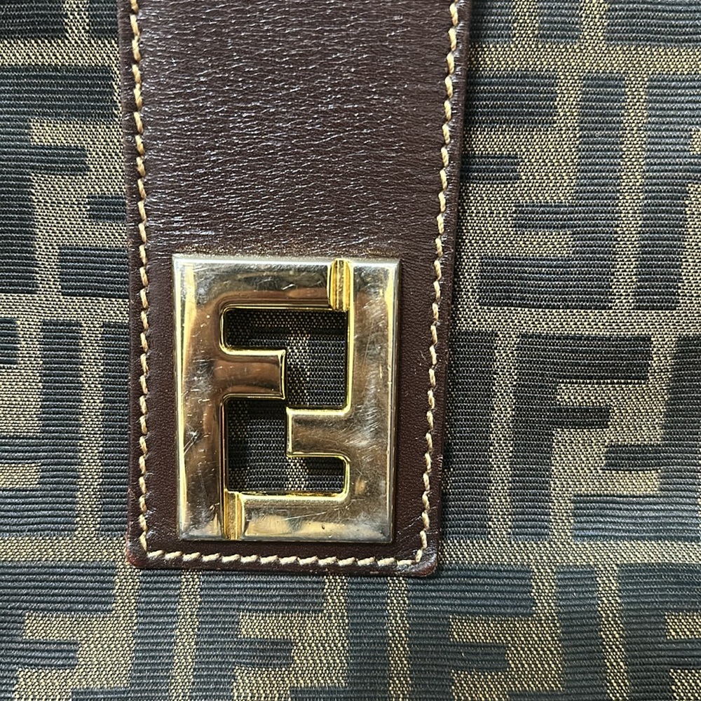 Purse - Picture 2 of 11